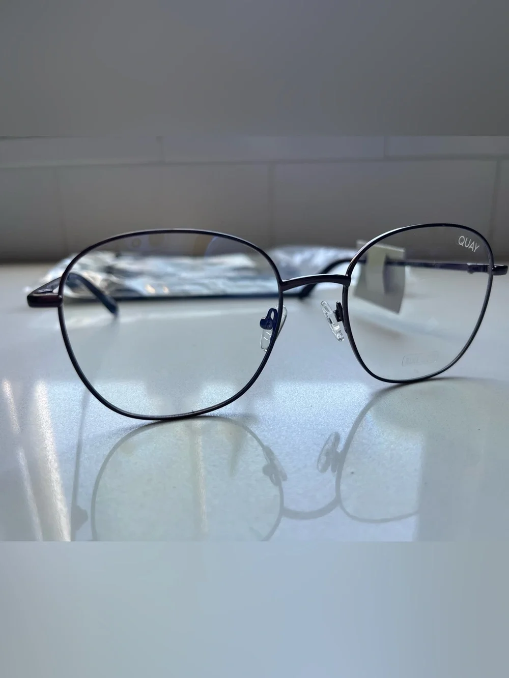 QUAY JEZABELL bluelight glasses- bronze metal frame/Bluelight lens - NWT! Unisex